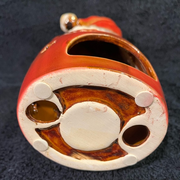 Ceramic Santa Claus w/Stocking -Tealite Candle Holder - Picture 4 of 5